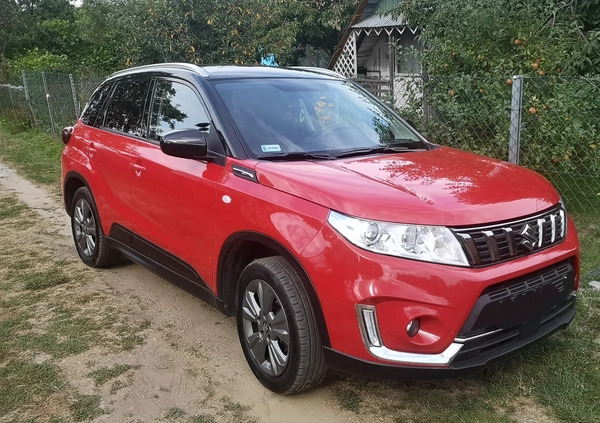Suzuki Vitara cena 71000 przebieg: 90150, rok produkcji 2018 z Warszawa małe 92